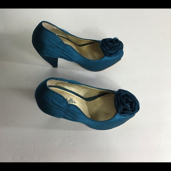 SEYCHELLES SATIN BOW OPEN TOE HEELS SZ 7 - Picture 3 of 9